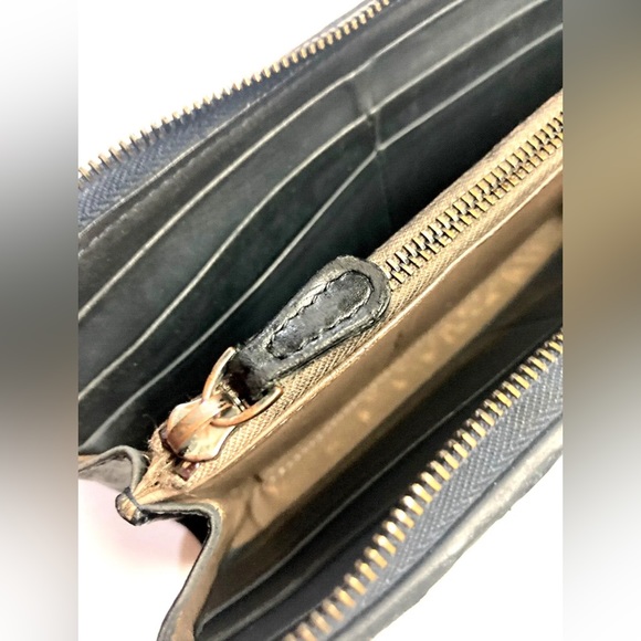 BOTTEGA VENETA VINTAGE STUDDED INTRECCIATO ZIP AROUND LEATHER LONG WALLET - Picture 10 of 16